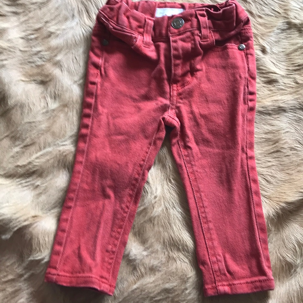 Excellent used condition toddler jeans. Size 6-12
